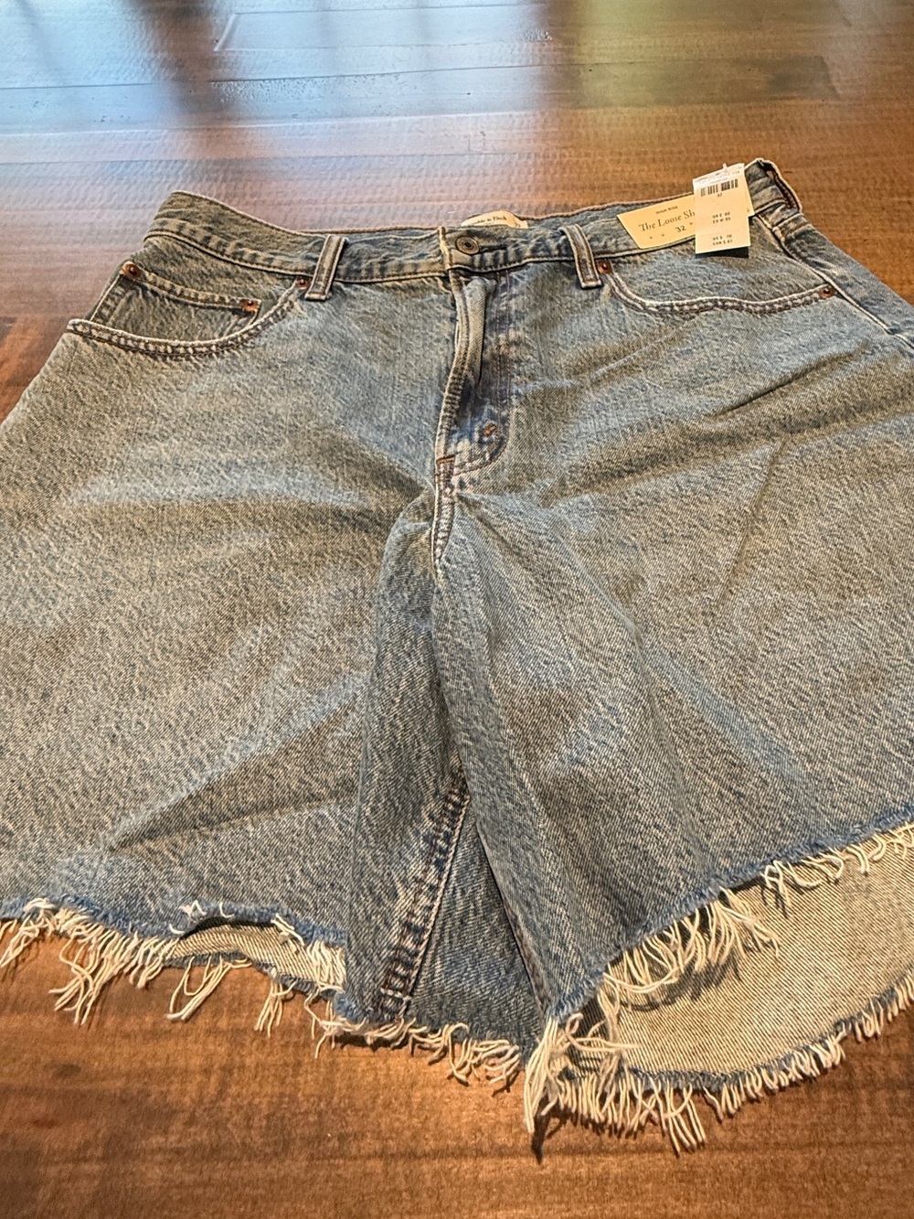 Abercrombie Women’s Hi Rise The Loose Short Frayed Hem Denim Shorts